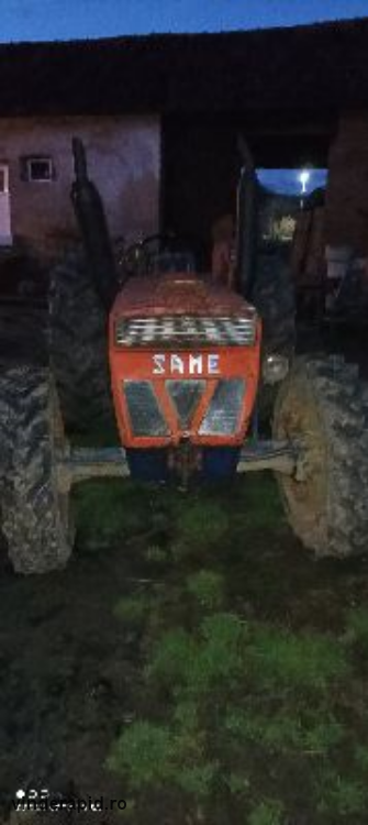 Vând tractor