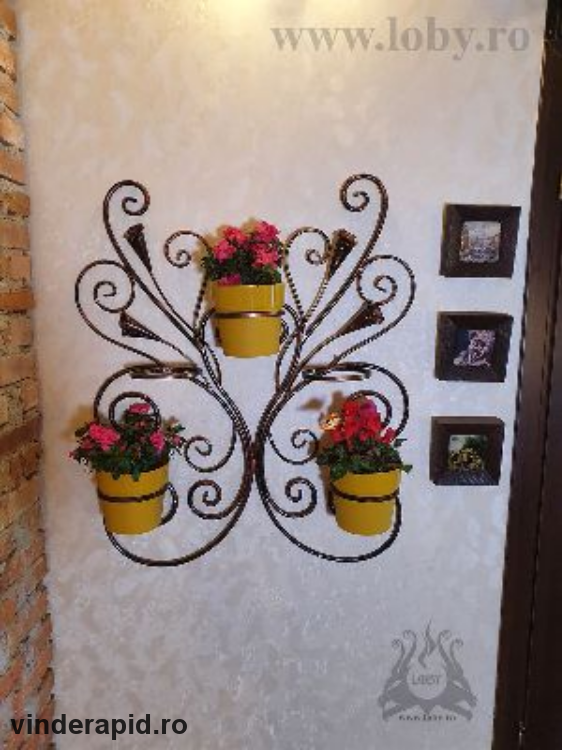 Suport de perete pentru cinci flori “Cale”