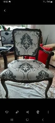 Vând scaune antice restaurate