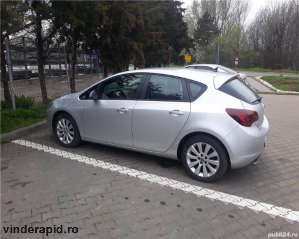 Opel astra j 5 899 EUR  Ialomita