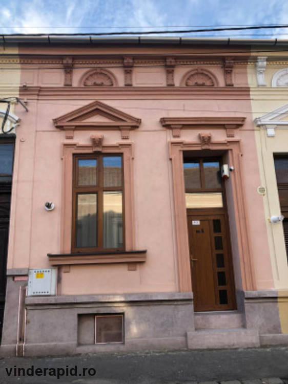 Casa de vanzare/inchiriat , ultracentral Oradea, zona centrului